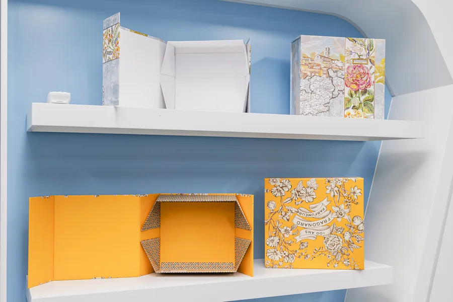 Flexible small-batch gift packaging for growing brands