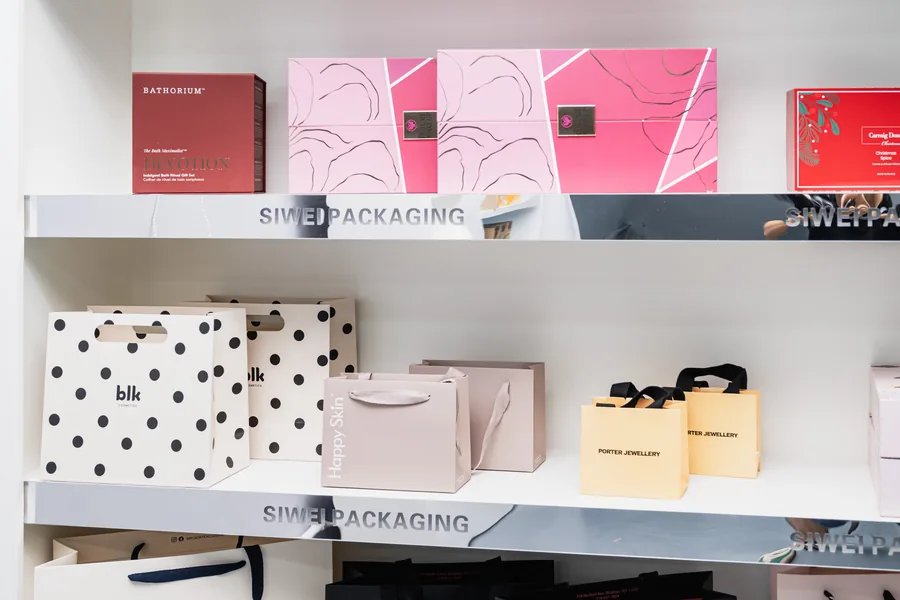 Coordinated primary packaging and shipping supplies